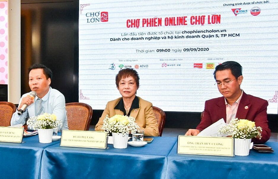 Lần đầu tổ chức Chợ phiên Chợ Lớn online